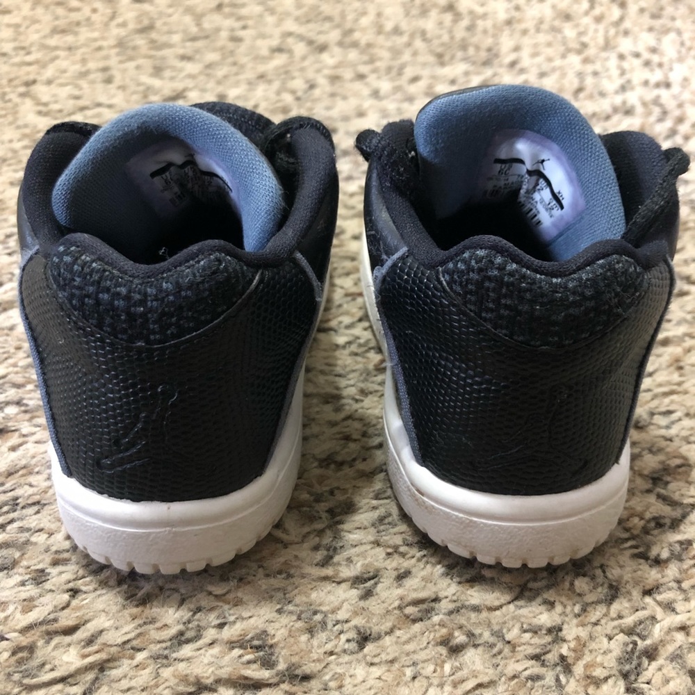 Little Checkered Jordan’s - Picture 3 of 8